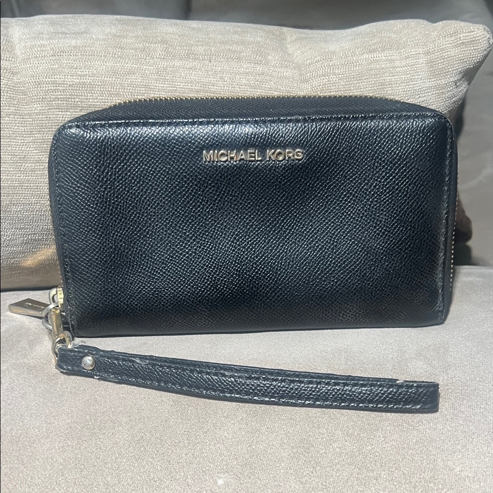 Michael Kors Black Textured Wristlet